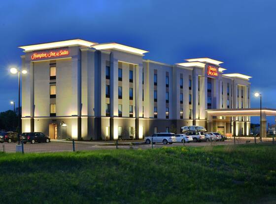 Hampton Inn & Suites Chippewa Falls is a family friendly hotel in Chippewa Falls, Wisconsin (WI)