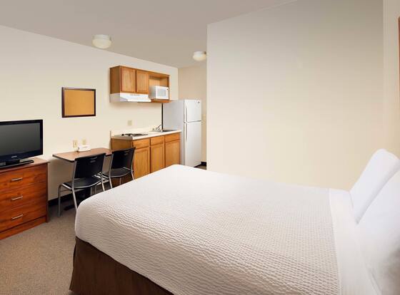 WoodSpring Suites Des Moines Pleasant Hill is a family friendly hotel in Pleasant Hill, Iowa (IA)