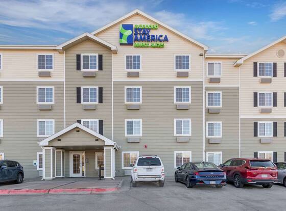 Extended Stay America Select Suites - Omaha - Southwest is a family friendly hotel in Omaha, Nebraska (NE)