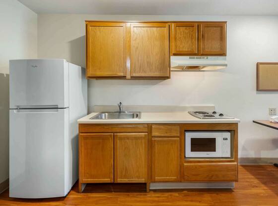 Extended Stay America Select Suites - Akron - South is a family friendly hotel in Akron, Ohio (OH)