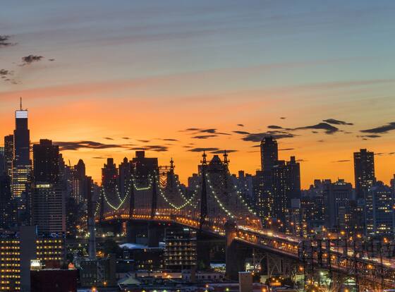 Aloft Long Island City - Manhattan View is a family friendly hotel in New York City (NYC), New York (NY)