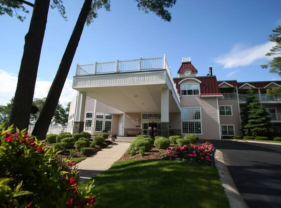 Bayshore Resort is a family friendly hotel in Traverse City, Michigan (MI)