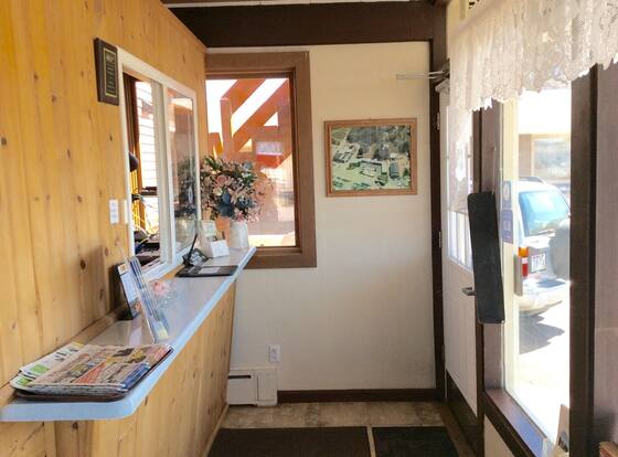 Budget Host Inn Iron Mountain is a family friendly hotel in Iron Mountain, Michigan (MI)