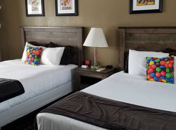 Middlebury Sweets Motel is a family friendly hotel in East Middlebury, Vermont (VT)