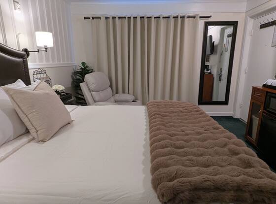 Amherst Inn - Virginia is a family friendly hotel in Amherst, Virginia (VA)