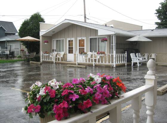 Inn Town Motel is a family friendly hotel in Waupun, Wisconsin (WI)