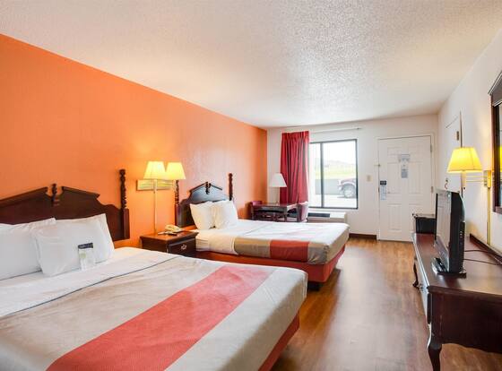 Motel 6 White House, TN is a family friendly hotel in White House, Tennessee (TN)