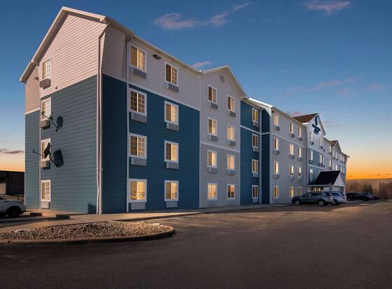 WoodSpring Suites Champaign near University is a family friendly hotel in Champaign, Illinois (IL)