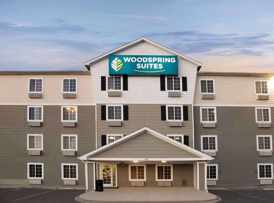 WoodSpring Suites Baton Rouge East I-12 is a family friendly hotel in Baton Rouge, Louisiana (LA)