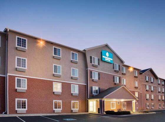 WoodSpring Suites Fort Wayne is a family friendly hotel in Fort Wayne, Indiana (IN)