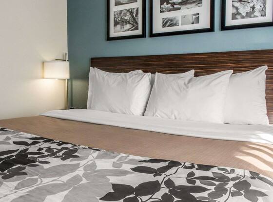 Sleep Inn Coney Island is a family friendly hotel in Brooklyn, New York (NY)