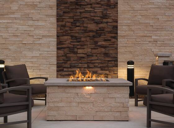 Holiday Inn Chicago - Schaumburg by IHG is a family friendly hotel in Schaumburg, Illinois (IL)