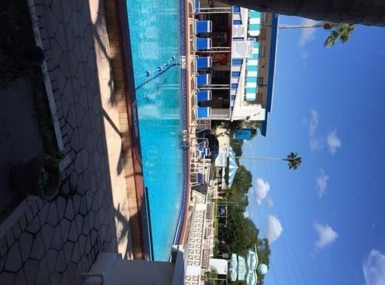 Belleair Village Motel is a family friendly hotel in Largo, Florida (FL)