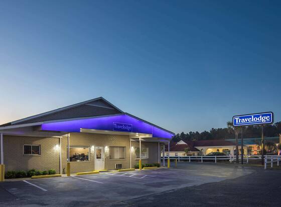 Travelodge by Wyndham Orangeburg is a family friendly hotel in Orangeburg, South Carolina (SC)