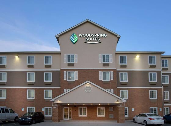 WoodSpring Suites Broken Arrow is a family friendly hotel in Tulsa, Oklahoma (OK)