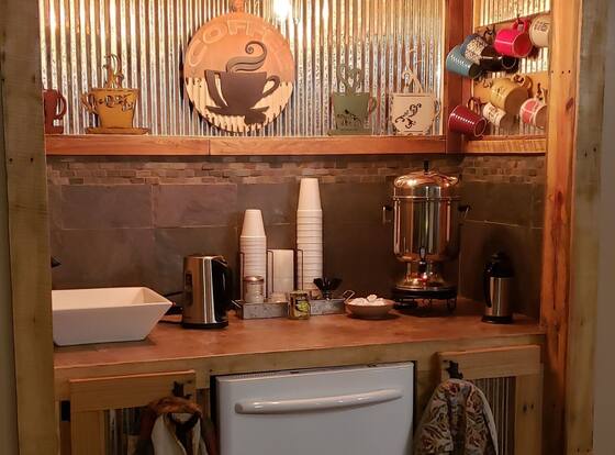 Kansas Country Inn is a family friendly hotel in Oakley, Kansas (KS)