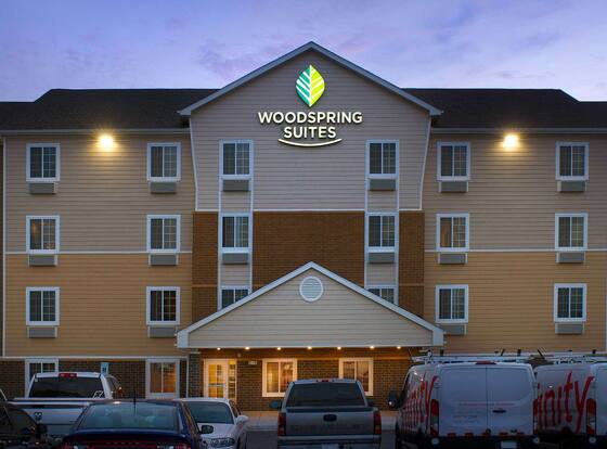 WoodSpring Suites Chicago Romeoville is a family friendly hotel in Romeoville, Illinois (IL)