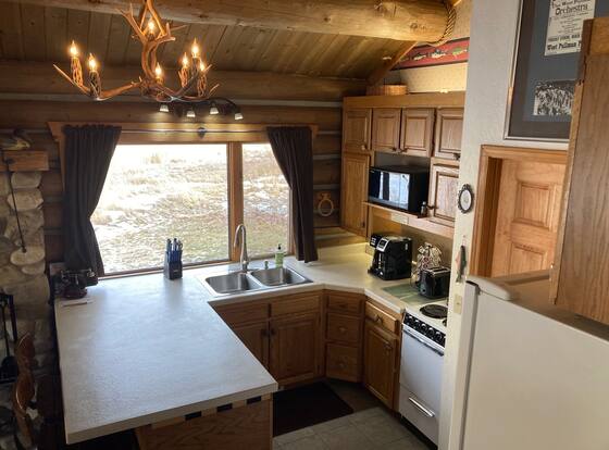 Rye Creek Lodge is a family friendly hotel in Darby, Montana (MT)