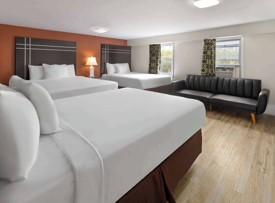 Wildwood Inn, a Travelodge by Wyndham is a family friendly hotel in Wildwood, New Jersey (NJ)