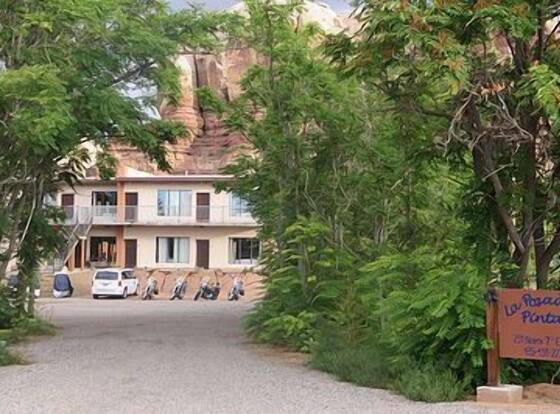 La Posada Pintada is a family friendly hotel in Bluff, Utah (UT)
