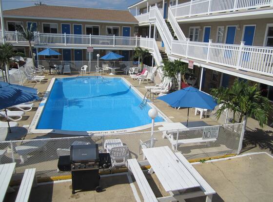 The Sea Garden Motel and Apartments is a family friendly hotel in Seaside Heights, New Jersey (NJ)