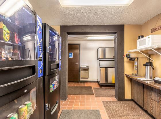 Value Inn Kenosha I-94 - Exit 344 is a family friendly hotel in Kenosha, Wisconsin (WI)
