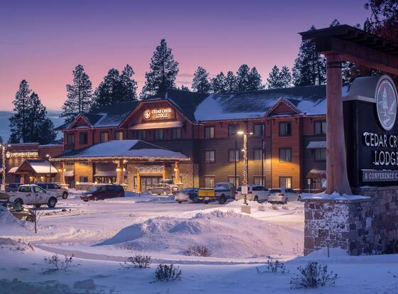 Cedar Creek Lodge and Conference Center is a family friendly hotel in Columbia Falls, Montana (MT)