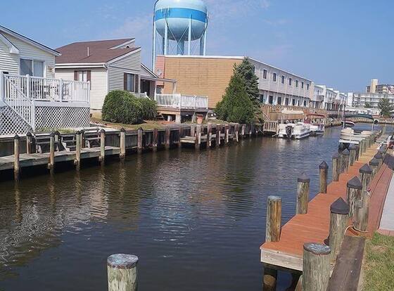 Montego Bay - Peachtree Road 122 3 Bedroom Home by RedAwning is a family friendly hotel in Ocean City, Maryland (MD)