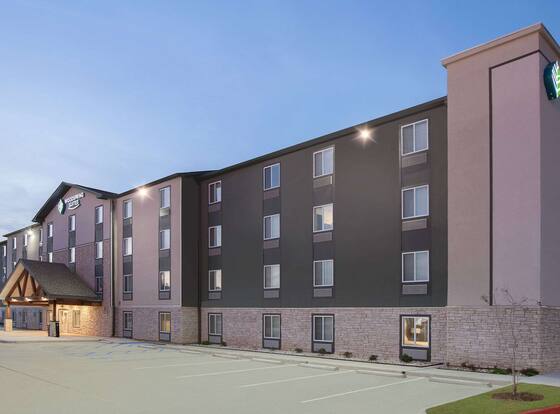 WoodSpring Suites West Monroe I-20 is a family friendly hotel in West Monroe, Louisiana (LA)