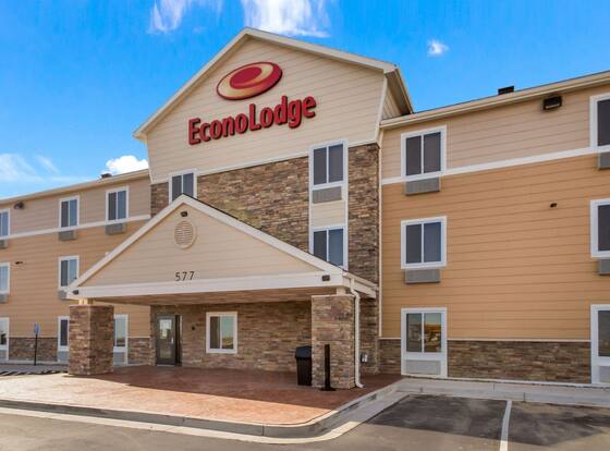 Econo Lodge is a family friendly hotel in Burlington, Colorado (CO)