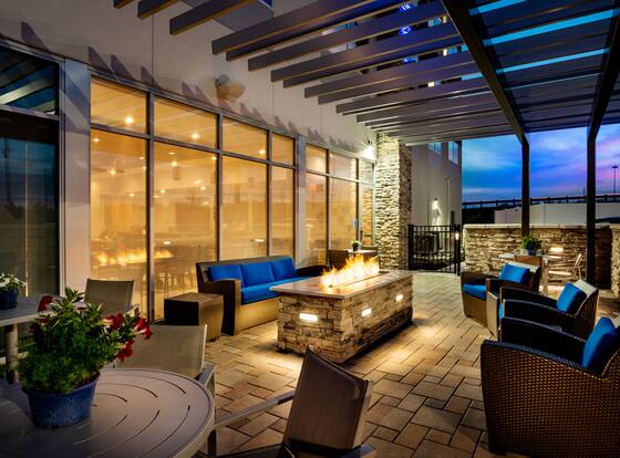 Holiday Inn Express & Suites-Cincinnati North - Liberty Way by IHG is a family friendly hotel in Beckett Ridge, Ohio (OH)
