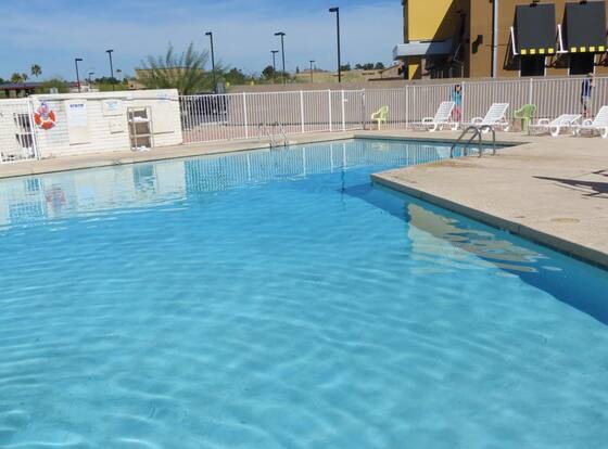 Premier Inns Metro Center is a family friendly hotel in Phoenix, Arizona (AZ)