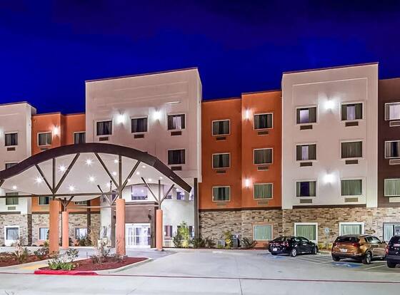 Del-Mar Airport Inn & Suites is a family friendly hotel in Shreveport, Louisiana (LA)