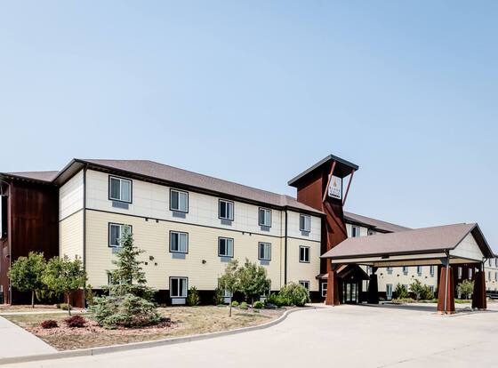 Black Gold Suites Tioga is a family friendly hotel in Tioga, North Dakota (ND)
