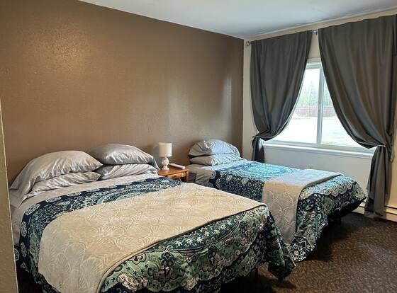 Bird Creek Motel is a family friendly hotel in Anchorage, Alaska (AK)