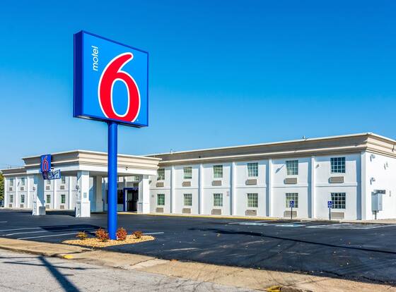 Motel 6 Petersburg, VA - Fort Lee is a family friendly hotel in Petersburg, Virginia (VA)