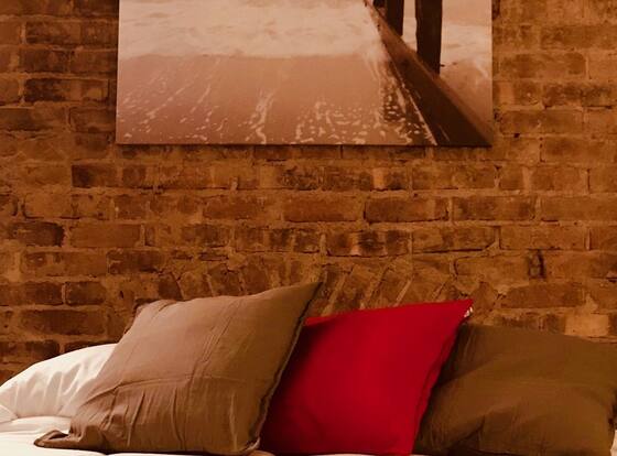 15 Mins to Times SQ & World Trade Center is a family friendly hotel in Jersey City, New Jersey (NJ)