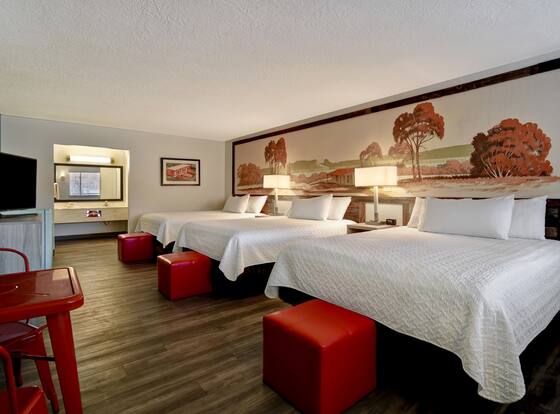 Expedition Lodge Moab Arches National Park is a family friendly hotel in Moab, Utah (UT)