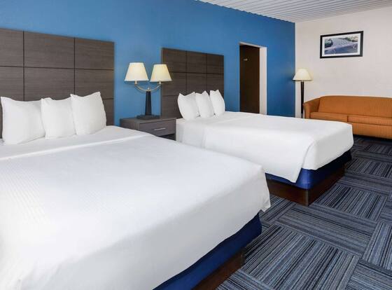 Baymont by Wyndham Appleton is a family friendly hotel in Appleton, Wisconsin (WI)