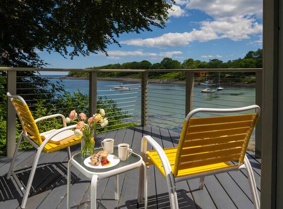 Dockside Guest Quarters & Restaurant is a family friendly hotel in York Harbor, Maine (ME)