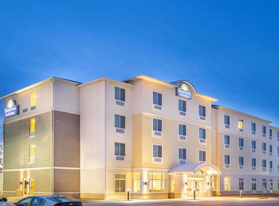 Days Inn & Suites by Wyndham Kearney is a family friendly hotel in Kearney, Nebraska (NE)