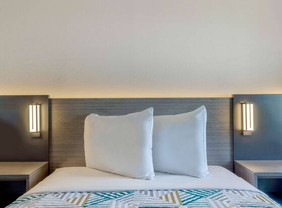 Motel 6 Norman, OK is a family friendly hotel in Norman, Oklahoma (OK)
