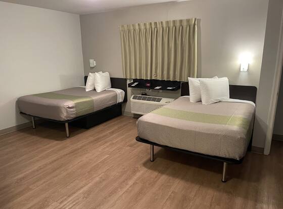 Studio 6 Richmond, VA - I-64 West is a family friendly hotel in Laurel, Virginia (VA)