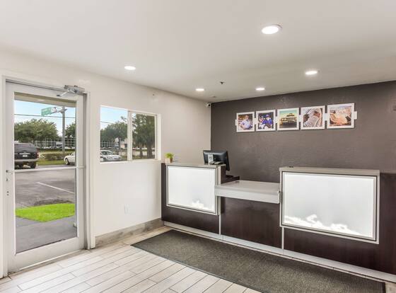 Motel 6 Jacksonville, FL - South is a family friendly hotel in Jacksonville, Florida (FL)