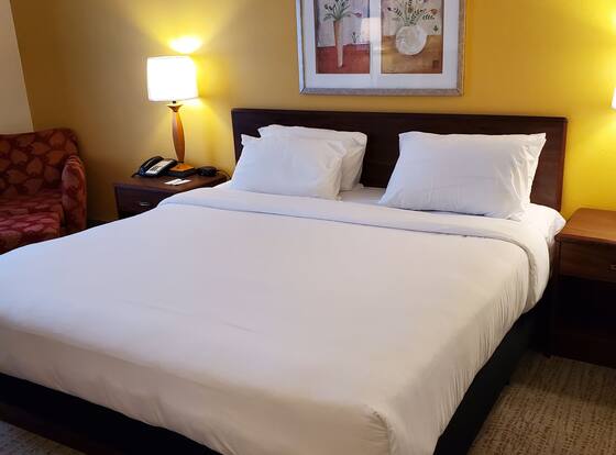 Wingate by Wyndham Uniontown is a family friendly hotel in Uniontown, Pennsylvania (PA)